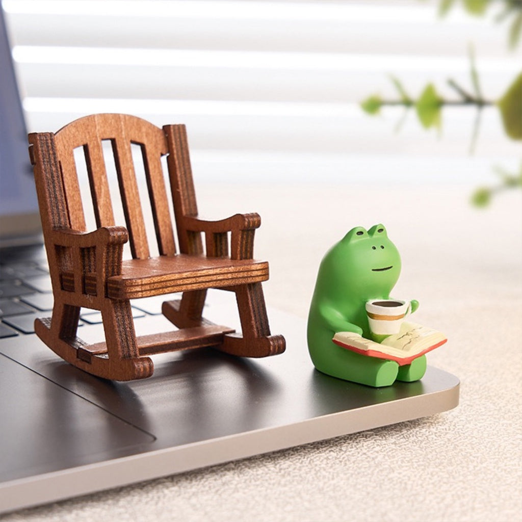 Cute Resin Frog Figurine – Funny Decoration for Desk or Home